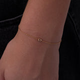 Pulsera con inicial de burbuja