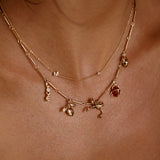 Collar con inicial pequeña