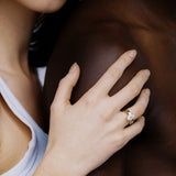 Anillo de moissanita ovalada | Oro macizo de 14 k