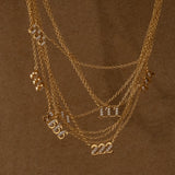 Gargantilla con el número angelical 777