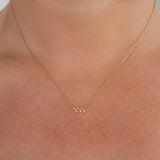 Gargantilla con el número angelical 777