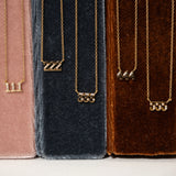 Gargantilla con el número angelical 777