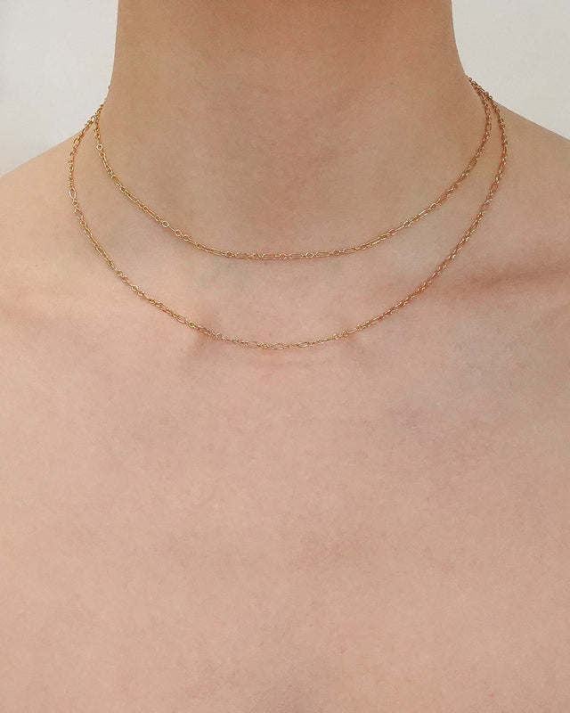 CHARM BAR Fine Figaro Choker